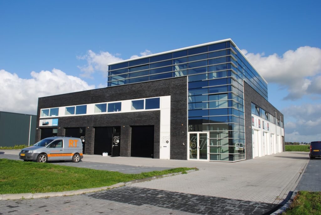 Bedrijfsverzamelgebouw Vredemaker 0