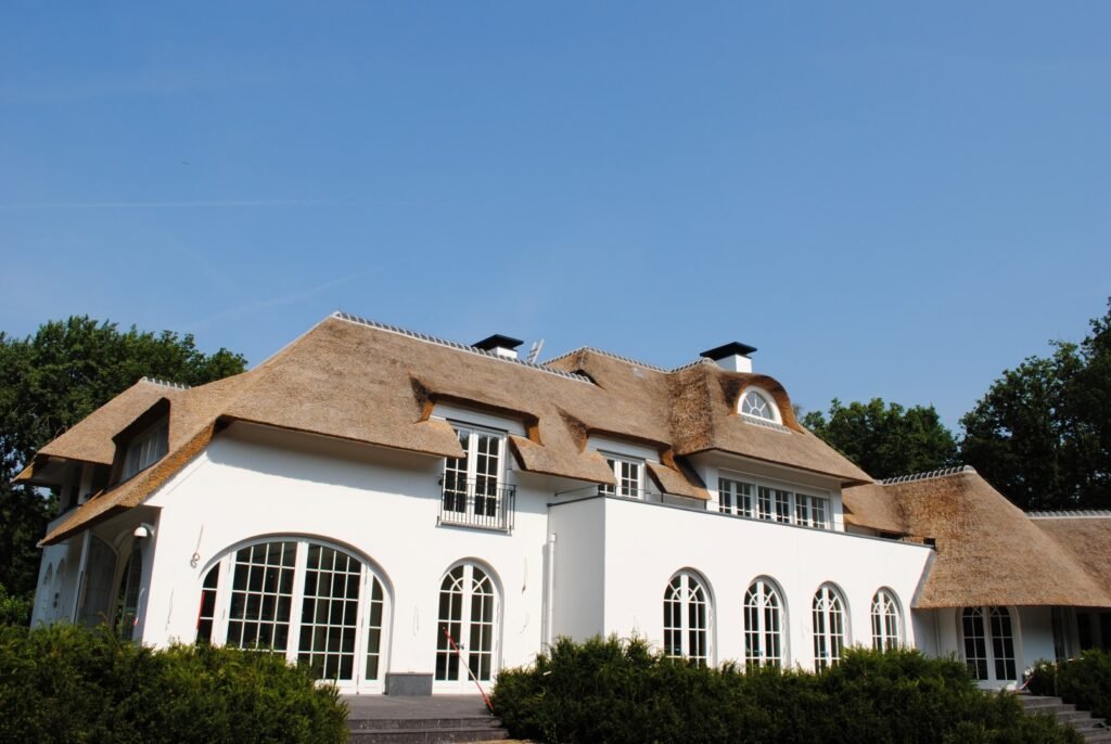 Rietgedekte villa 0